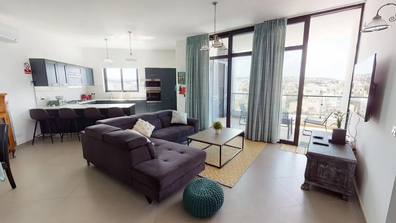 Saint Julian's St Julians Central Luxury Apartment מלטה